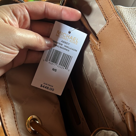 NWT Women’s Michael Kors backpack - Picture 7 of 7